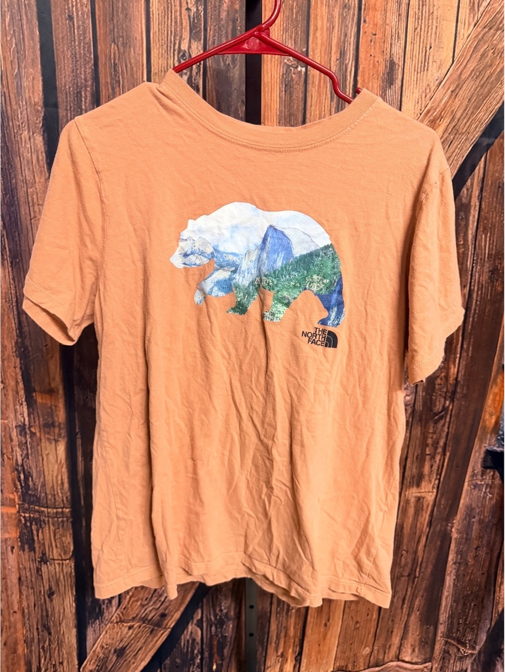 The North Face Women's Graphic Bear T-Shirt Large Peach